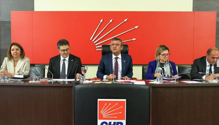  CHP 8 büyükşehir belediyesi ile İstanbul ilçelerindeki adaylarını açıkladı