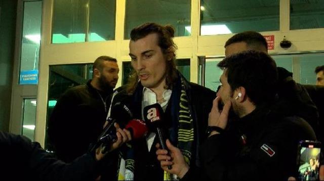 Fenerbahçe'nin yeni transferi Çağlar Söyüncü İstanbul'da! Dikkat çeken şampiyonluk sözleri 640xauto