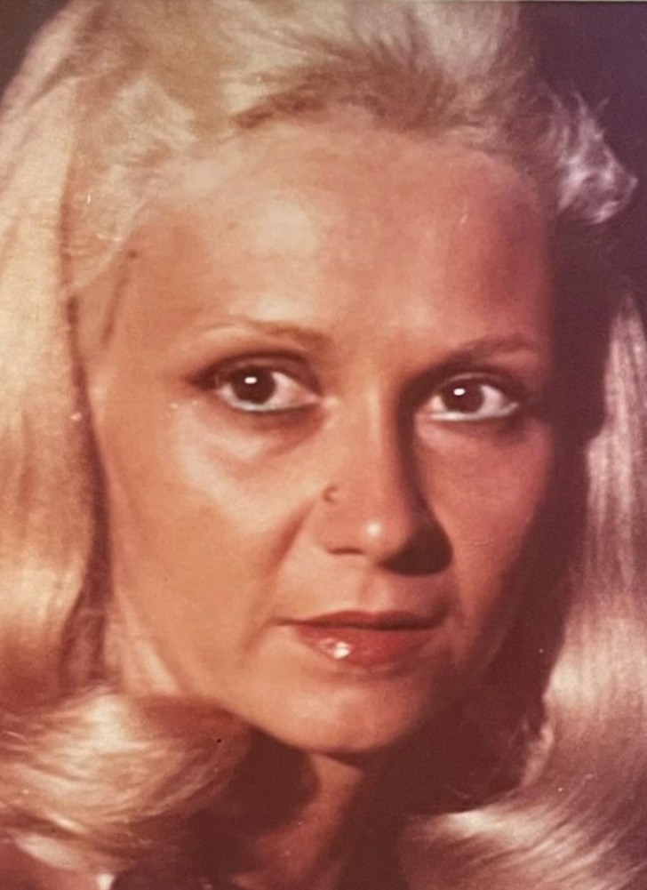 Pınar Altuğ ve Yağmur Atacan'ın gözlerden uzak büyüttüğü kızları Su büyüdü, kocaman oldu! Doğum günü pozuna yorum yağdı G4