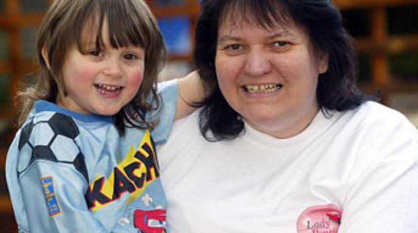 &Uuml;&ccedil; yaşında ve Clinton kadar zeki