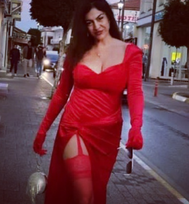 Paylaşımları müstehcen bulunuyordu! Tuğba Ekinci'den olay paylaşım G2