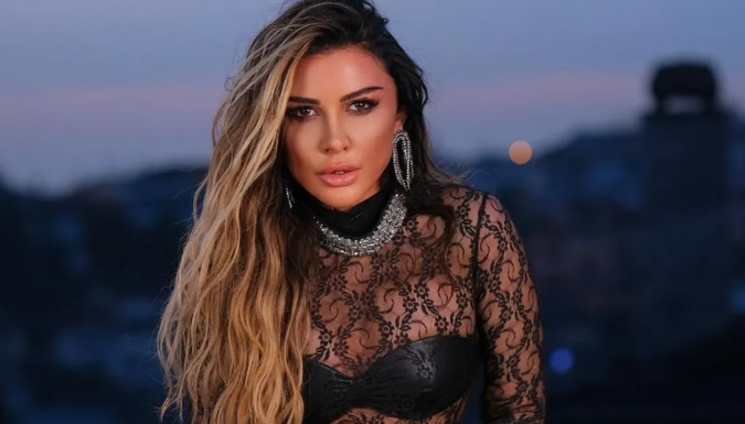 Selen G&ouml;rg&uuml;zel "+18 i&ccedil;erik" diyerek paylaştı! Spermden sonra şimdi de... 