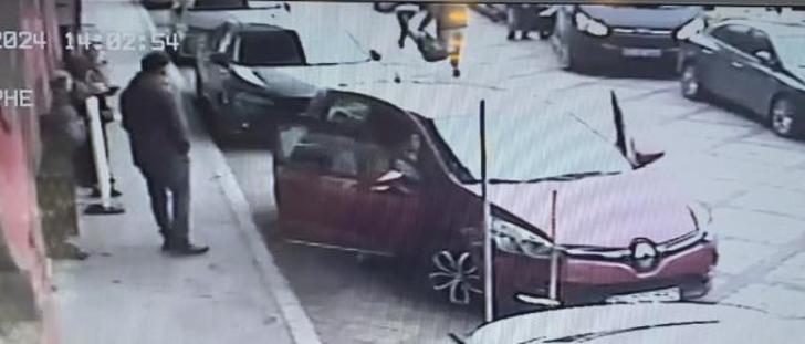 İstanbul'da güpegündüz soygun! İki poşet dolusu para taşıyan adamı görünce... G4