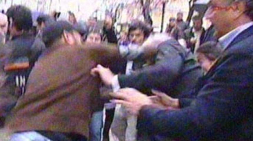 O yumruğu atan da aday oldu