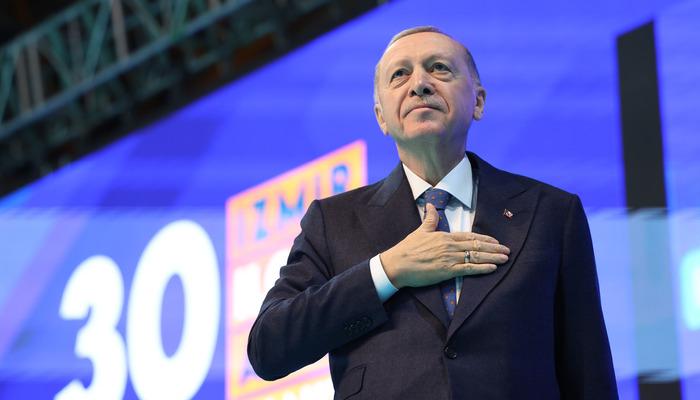 Cumhurbaşkanı Erdoğan AK Parti'nin İzmir ilçe adaylarını açıkladı