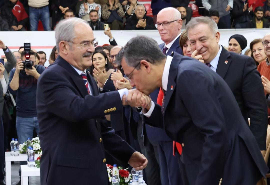 CHP lideri &Ouml;zel duyurdu! Yılmaz B&uuml;y&uuml;kerşen'e yeni g&ouml;rev 'Buradan ilan ediyorum'