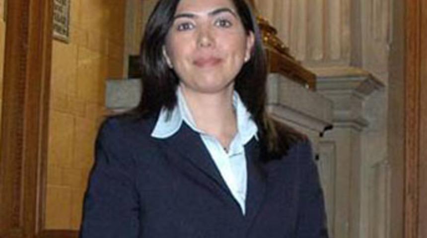 Almanya'da ilk kez T&uuml;rk bakan