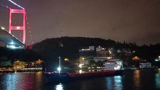 İstanbul Boğazı gemi trafiği çift yönlü askıya alındı