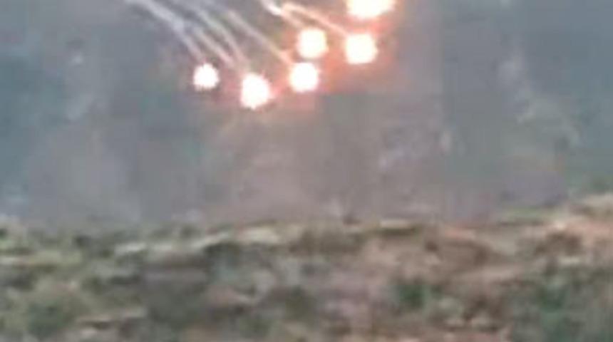 Kobralar bomba yağdırdı