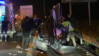 Sakarya'da korkunç kaza! Otomobil TIR'a çarptı, polis memuru şehit oldu