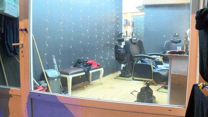 Kuaföre silahlı saldırı kamerada! Önce önünden defalarca geçti, sonra ise silahını çıkartıp ateş açtı G4