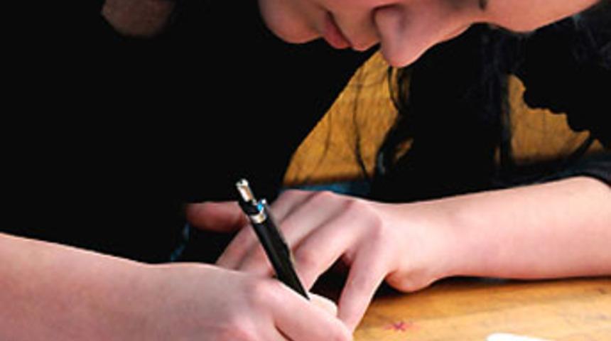 KPSS'de 10 bin dolara soru satılmış