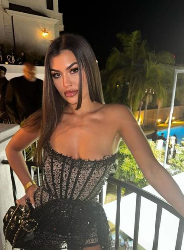 Kısmetse Olur Cansel Çördük frikik vermemek için emojili önlem aldı! Son hali dikkat çekti G5