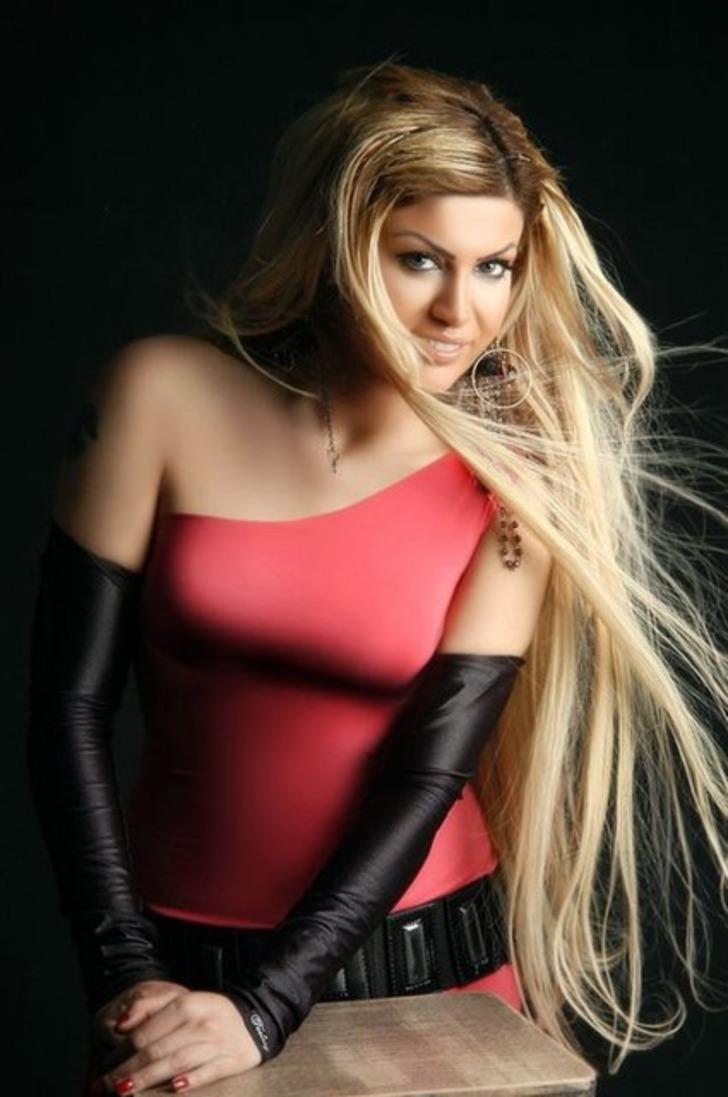 İnci Taneleri'nin Dilber dansı moda olunca Popstar Mehtap isyan etti! "Siz kadın bedeninden sermaye yapmaya çalışıyorsunuz" G5