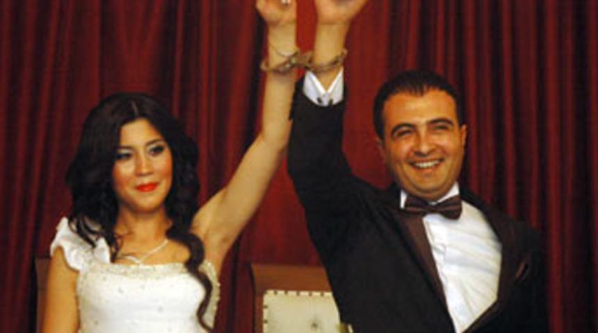 B&ouml;yle olur başkomiserin d&uuml;ğ&uuml;n&uuml;