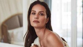 Doktorlar'ın Ela'sı Yasemin Özilhan plaj tarzıyla dikkat çekti! Gelinlik gibi