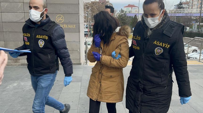 Kan donduran cinayet! Tartıştığı halasını bıçaklayarak katletti