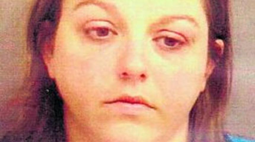 Yine sapık kadın &ouml;ğretmen