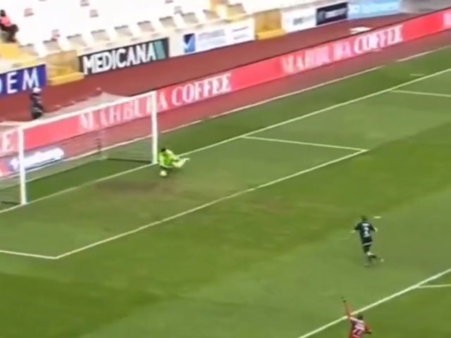 Beşiktaş Sivasspor karşısında 6. dakikada geriye düştü, taraftar Ersin Destanoğlu'nun topa tuttu! "Daha fazla dayanamıyorum"