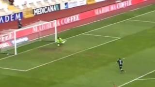 Beşiktaş Sivasspor karşısında 6. dakikada geriye düştü, taraftar Ersin Destanoğlu'nun topa tuttu! Daha fazla dayanamıyorum