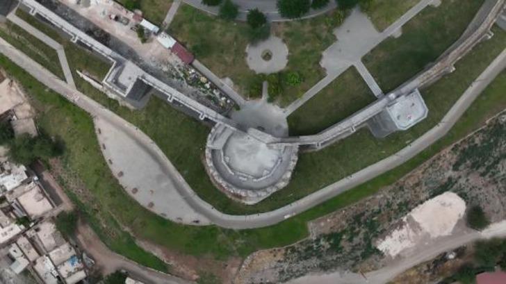 Tarihi surlarda ölümüne selfie! 1 haftada 2 kişi hastanelik oldu, manzara değişmedi G2