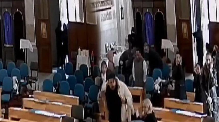 İstanbul'daki kilise saldırısı ile ilgili 2 saldırgan yakalandı! Bakan Yerlikaya duyurdu: 'Saldırganlar yabancı uyruklu, DEAŞ mensubu olduklarını değerlendiriyoruz'