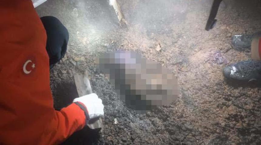 Van'da kahreden olay! 6 aylık Şerzan bebek, beşiğinde yanarak can verdi