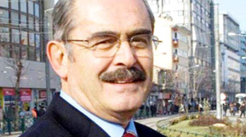 Yılmaz Büyükerşen istifa etti