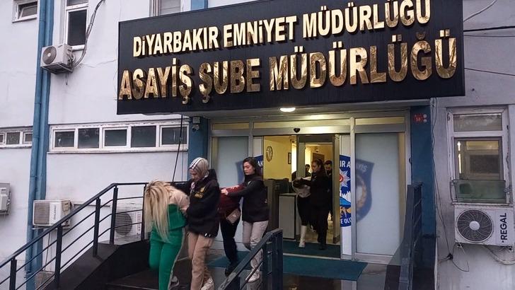 Güzellik merkezlerinde fuhuş skandalı: Müşterilere özel odalar, şifreli telefon konuşmaları... Eline tabancayı alan kadın dehşet saçtı G1