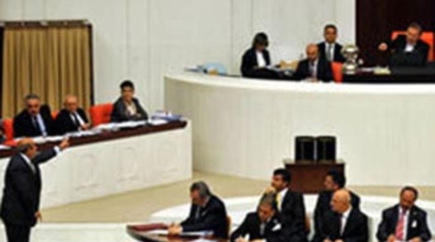 Şahin: "Beni &ouml;ld&uuml;rtecek misiniz?"