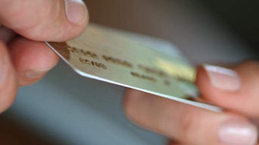 &lsquo;Kredi kartı borcu geni&rsquo; bulundu