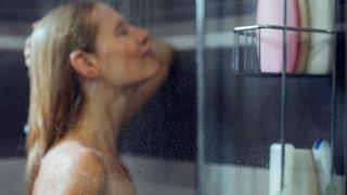 Sadece duştayken fark edebilirsiniz! Uzmanlar o hastalığın ilginç belirtisini açıkladı... Banyo yaparken kontrol edin