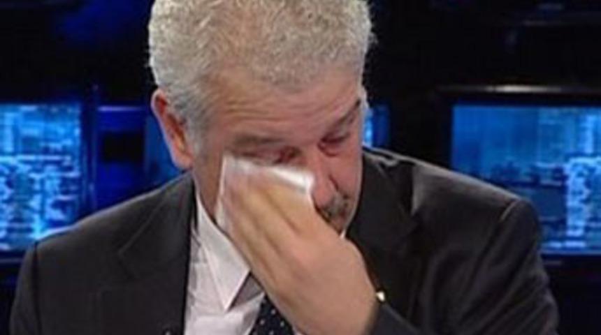 Ali Tezel'i ağlatan "sosyal &ccedil;aresizlik"