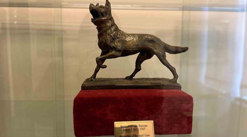 Lahey’in hediye ettiği ’bozkurt’ heykeli Samsun’da sergileniyor