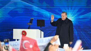 Ekrem İmamoğlu'na bu sözlerle yüklendi: 3 dönüm bostan, yan gel yat Osman misali vaktini boşa geçirdi!