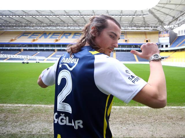 Son Dakika: Çağlar Söyüncü resmen Fenerbahçe'de! İmzalar atıldı, işte ilk sözleri...