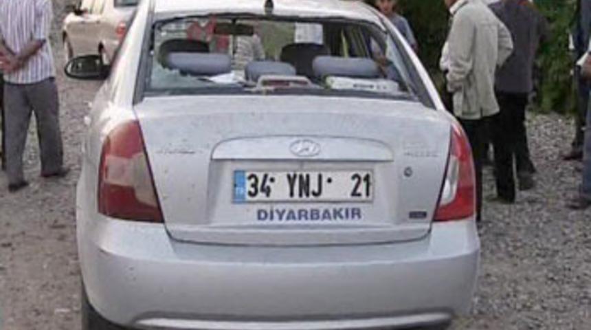 Diyarbakır'da katliam: 4 &ouml;l&uuml;
