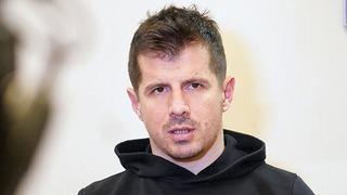 Fon vurgununun mağdurlarından Emre Belözoğlu ilk kez konuştu! Süper market çalışanına değil banka müdürüne güvendik