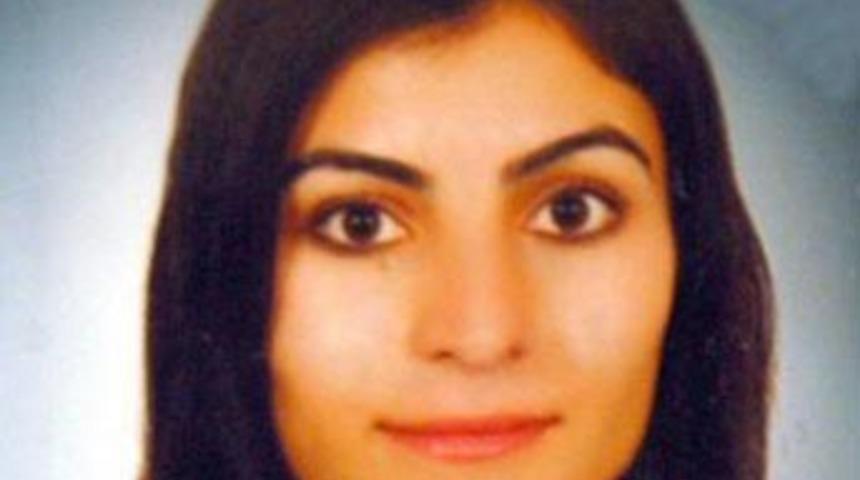 Konuşurken telefon kesildi ve