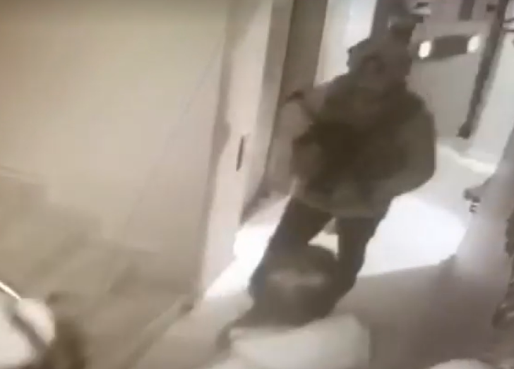 Koçbaşlarıyla eve girildi! Görüntüler ortaya çıktı, İstanbul'da kilise saldırganları böyle yakalandı G1