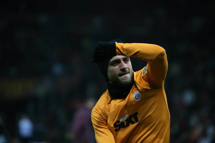 Galatasaray 5 kez direğe takıldığı mücadelede Gaziantep FK'yı geriden gelerek 2-1 mağlup etti! G5