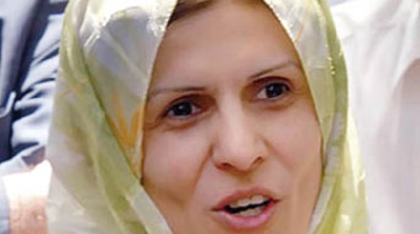 Kadın gazeteciye 30 yıl gazetecilik yasağı