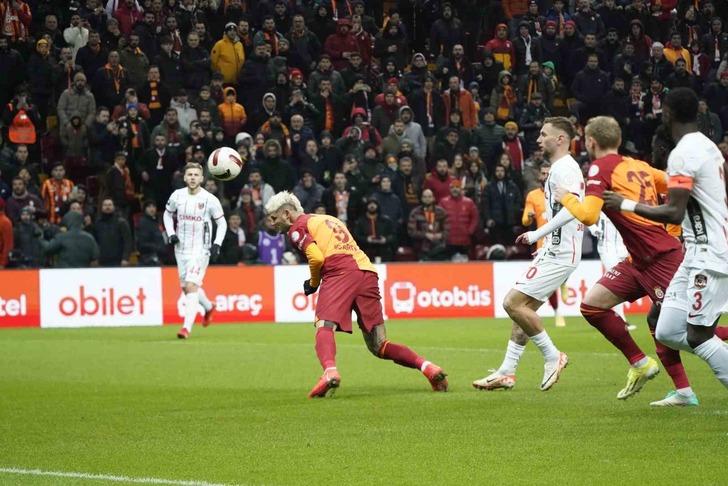 Galatasaray'ın liderliği sonrası spor yazarlarından şampiyonluk yorumu! "Fenerbahçe'den bir adım önde, Galatasaray şampi..." G4