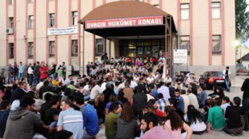 Zihinsel engelli kıza tecavüze halk ayaklandı