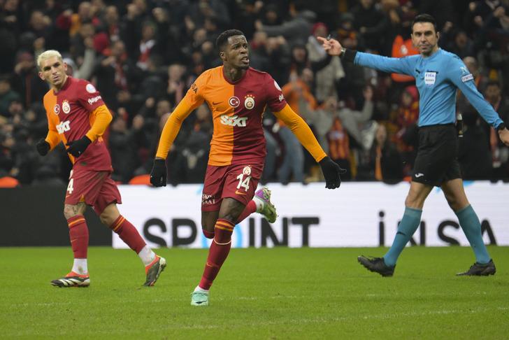 Rıdvan Dilmen Galatasaray'ın Gaziantep FK galibiyeti sonrası Okan Buruk ile İsmail Kartal'ı kıyasladı! "Bir taraf istiyor..." G4
