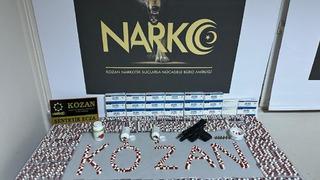 Adana'nın Kozan ilçesinde bin 782 uyuşturucu hap ele geçirildi