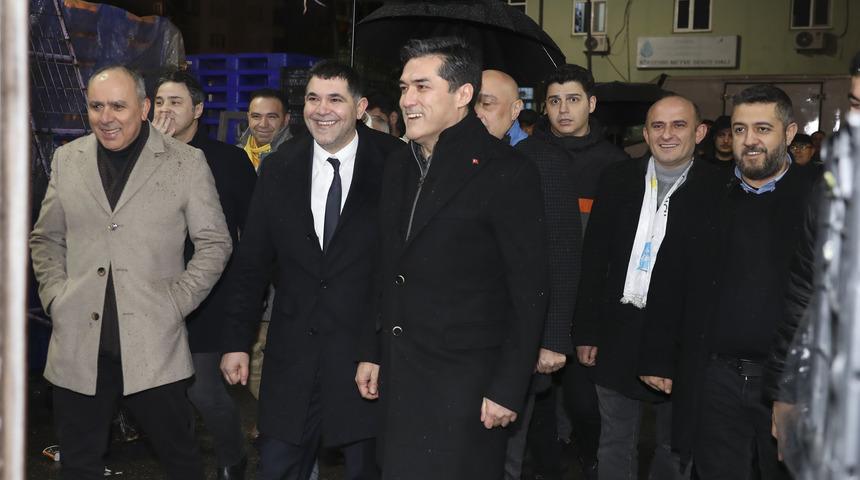 İYİ Parti İBB Başkan adayı Kavuncu, seçim çalışmalarını Ataşehir'de sürdürdü