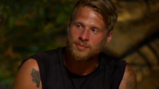 Survivor'da şoke eden anlar! İzleyenlerin gözünden kaçmadı! Yunus Emre'nin el hareketi sosyal medyayı salladı