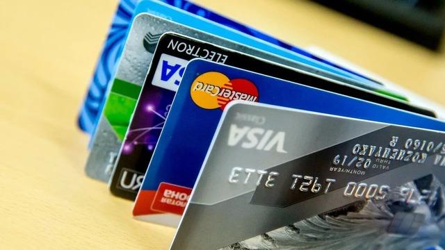 Kredi kartı kullananlar dikkat! Perşembe günü sessizlik bozulabilir! Bu kez aylık faiz ve gecikme faizi…