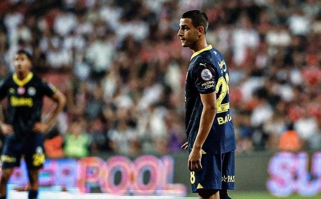 Fenerbahçe'nin genç oyuncusu Bartuğ Elmaz, kiralık olarak Sivasspor'a gidiyor. Sezon sonuna kadar ilk 11'de forma giyebileceği bir takımda oynamak isteyen genç oyuncu Sivasspor ile anlaştı. 640xauto